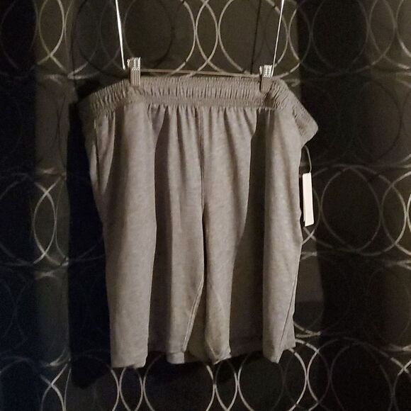 All In Motion Men’s Charcoal Gray  Athletic Shorts, Size Xl - Picture 1 of 4